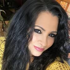 Amazon.com: Mini mesa de billar, mesa de billar de 3 pies/40 pulgadas con  21 accesorios, 2 tacos de madera, tiza, 16 bolas, estante triangular,  cepillo de limpieza, diseño compacto de interior para