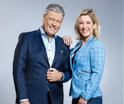 Wie denk jij dat de nieuwe presentatoren van op1 worden?. Op1 Naar Zeven Dagen Per Week Geen Nieuwe Hosts