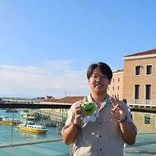 Sherwin Lu (@worsherstire)