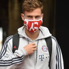 Joshua walter kimmich (born 8 february 1995) is a german professional footballer who plays primarily as a right back for bayern munich and. Joshua Kimmich We Have To Wear Masks And Take Showers At Home