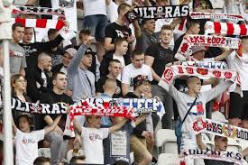 Kibice, którzy atakowali ławkę rezerwowych. Kibice Na Meczu Lks Lodz Stal Stalowa Wola Zdjecia Nowiny