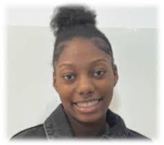 Nona Chambers's Instagram, Twitter & Facebook