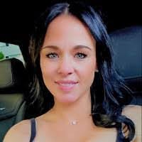 Julie Summerlin's Instagram, Twitter & Facebook