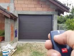Usi de garaj, usi garaj rezidentiale, usi garaj industriale, automatizari usi garaj, usi garaj tip rulou, usi garaj sectionale, usi garaj culisante, usi garaj izolate, usi garaj ieftine, usi garaj online, usi sectionale, motor usa garaj, usi garaj electrice, telecomenzi usi garaj. Usi Garaj Sectionale Automate Cu Motor Si Telecomanda Ieftine La Pret Pitesti Slatina Craiova Valcea Youtube