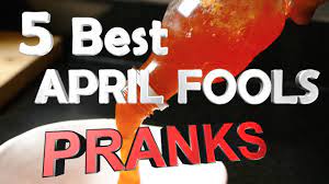 Place a please honk and wave—april fools' prank! sign on the back of 27. 5 Best April Fools Pranks Easy And Fun Youtube