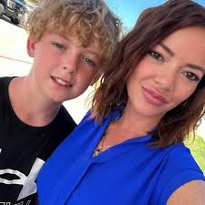 Hannah DeLong (@hannahyvonne48) • Instagram photos and videos