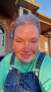 Cindy Templeton's Instagram, Twitter & Facebook