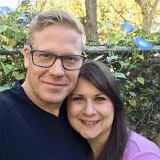 Robin Riehl and Max Rayneard's Wedding Registry