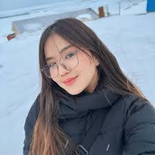 Tracy Cunanan's Instagram, Twitter & Facebook