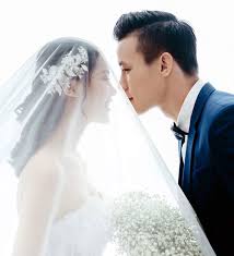 Hiện tại, quế ngọc hải vẫn chưa thể thi đấu cho viettel ở mùa giải mới vì chấn thương dính phải khi tập trung đội tuyển quốc gia hồi tháng 12/2020. Aff Cup 2018 Nhan Sáº¯c Vá»£ Cáº§u Thá»§ Quáº¿ Ngá»c Háº£i Vietnamnet