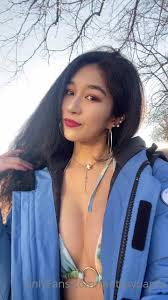 Watch online Fantasyuanm aka Fantasyuanm OnlyFans - Sunkissed Peach Swipe  to See My Smile on X-video