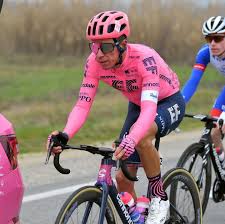 Kolumbijski biciklista rigoberto uran iz kenondejl tima pobedio je na devetoj etapi trke kroz francusku, ali je britanac kristofer frum zadržao žutu majicu vodećeg u generalnom plasmanu. Rigoberto Uran Apuesta A Su Felicidad En Ef Nippo Y Mira Hacia El Tour Ciclismo Internacional