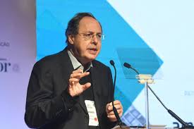 ‘Bet é o avesso da poupança previdenciária’, diz Eduardo Giannetti