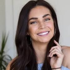 Sarah Todd Masterchef ने नई फ़ोटो...