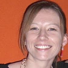 Farrah Bragg's Instagram, Twitter & Facebook