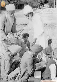 Dadda Data Ek Hai Sabh Kao Devanhaar Sri Bhaini Sahib Eier av ek data er espen kjellås, som er født i 1965 og stiftet ek data as i 1998. dadda data ek hai sabh kao devanhaar