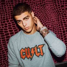 Fade haircuts are cool and have been a popular haircut choice for men lately. Lunay Alben Songs Playlists Auf Deezer Horen