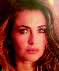 She has been active on rai since the 1990s, hosting its main sports programs such as la domenica sportiva  it  and 90º minuto. Paola Ferrari Come Era E Come E Curiosando Qui Con Belle Foto