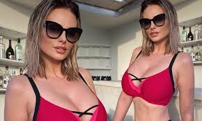 Busty lunch date surprise / austyn summers. Rhian Sugden Puts On A Busty Display In A Pink And Black Bikini In Turkey Daily Mail Online