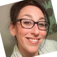 Lisa Kue's Instagram, Twitter & Facebook