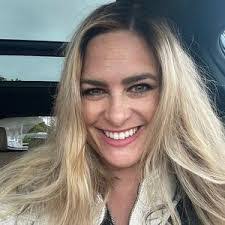 Lacey Whitlock's Instagram, Twitter & Facebook