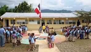 Resultado de imagen para EDUCACIÓN DOMINICANA EN BAJA