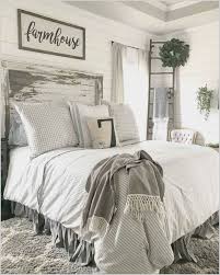 Shabby Chic Bedroom Wall Decor Ideas In 2020 Farmhouse Bedroom Decor Rustic Farmhouse Bedroom Farmhouse Master Bedroom