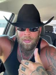 Thank you for reminding me. Thank you for reminding me that I deserve good  things, that I deserve real love. Thank you for reminding me that I'm  amazing. When you've been through