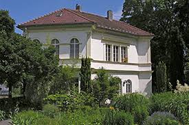 Those staying at haus klara can sit down to a freshly cooked breakfast. Haus Klara Historisches