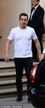 Emma hadfield is better known for being the wife of english football coach, gary neville (born on 18 february 1975). Gary Neville And Emma Hadfield At Victoria Beckham S Store Daily Mail Online