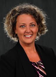 Tara Helton's Instagram, Twitter & Facebook