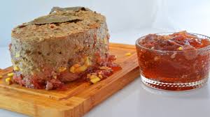 Vous avez la possibilité de faire un boudin et de le lier au couvercle de la terrine. Terrine De Canard Et Foie Gras