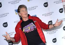 Jul 18, 2012 · selon une rumeur, l'adaptation cinématographique d'alerte à malibu serait en production et david hasselhoff y aurait un rôle, mais pas celui auquel on s'attendait. Alerte A Malibu David Hasselhoff Sera T Il De Retour