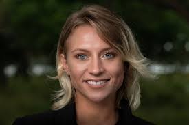 Julie Revis's Instagram, Twitter & Facebook