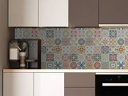 Pero hay muchos estilos que combinan lo moderno con utilizar azulejos en el pavimento para el suelo con imitación a madera te servirán para dar un toque rústico y práctico a la cocina. Panel Decorativo Pared Azulejos Cocina De Colores Tienda De Decoracion Online