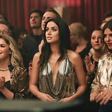 Ana De Armas Updates Di Twitter Ana De Armas In Entering Red