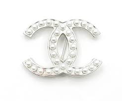 chanel brooch 2022