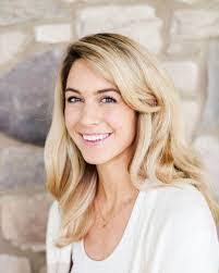 Bridget Bowles's Instagram, Twitter & Facebook