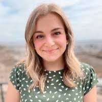 Sarah Rasch's Instagram, Twitter & Facebook