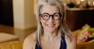 Omaha 'death doula' helps people design end-of-life plan