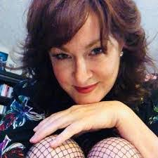 Colette Chase's Instagram, Twitter & Facebook