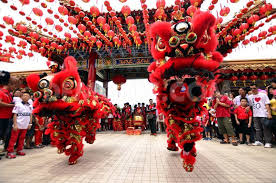 Tahun baru cina mungkin sambutan perayaan kaum cina yang paling popular di malaysia. Kaum Cina Di Malaysia Tsem Rinpoche