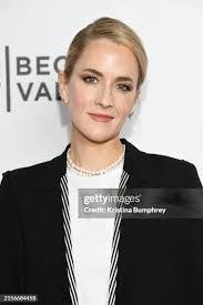 Gemma Burgess's Instagram, Twitter & Facebook