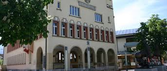 The abbey is said to have been built at the site of the hermitage of irish missionary gallus, who according to legend had established himself by the river steinach in ad 612. Sehenswurdigkeiten In Vaduz