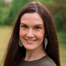 Alicia Catron's Instagram, Twitter & Facebook