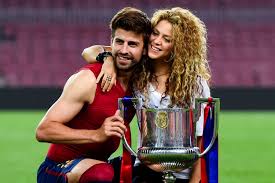 Shakira and gerard piqué are effectively shutting down rumors they've split by taking a very toothy joyride together. Shakira And Gerard Pique S Relationship Timeline And Love Story