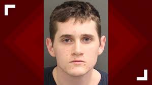 Ex-UCF student pleads guilty to possessing a machine gun