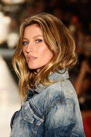 Voguish tinge of dark blonde hair 2021 has gained immense popularity. 70 Blonde Hairstyles Long Short Medium 2021 Style Easily