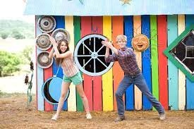 Lucas till travis hannah montana. Bild Zu Lucas Till Hannah Montana Der Film Bild Lucas Till Miley Cyrus Peter Chelsom Filmstarts De