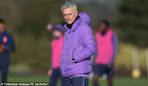 Jul 03, 2021 · il marsiglia ha trovato l'accordo con l'arsenal per il trasferimento in francia del centrocampista clsse '99 matteo guendouzi. Jose Mourinho Jokes Nuno Espirto Santo Is A Much Better Manager Than He Was A Player Daily Mail Online